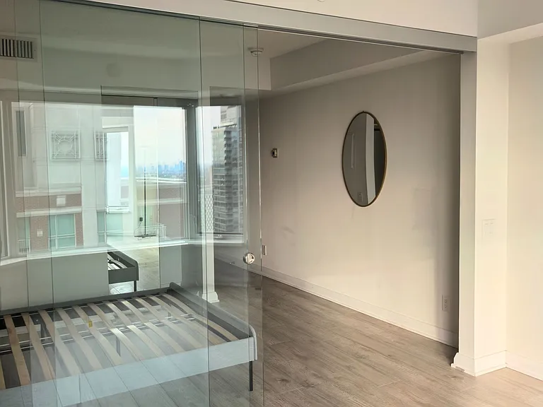 155 Yorkville Ave #2815 — Photo 9