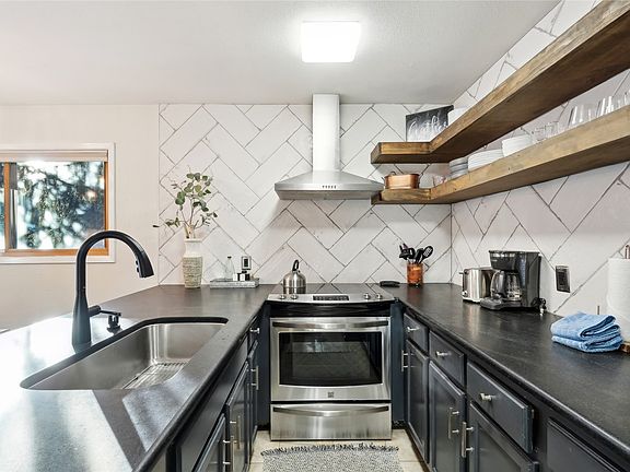 3rd image of 1937 Soda Ridge Rd #1130