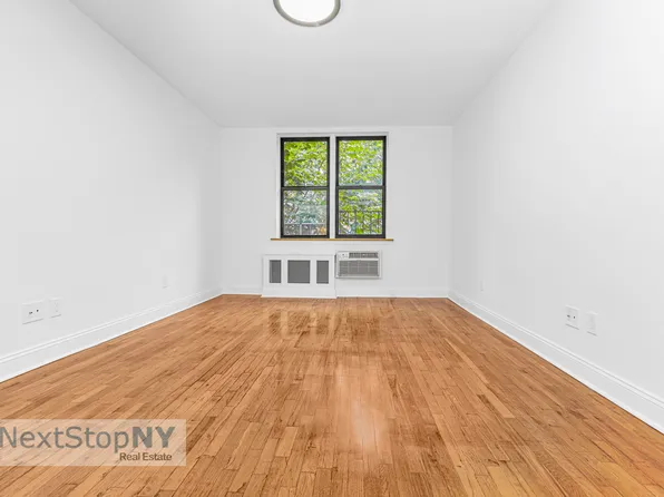 405 East 82nd Street 5A image 3 of 7