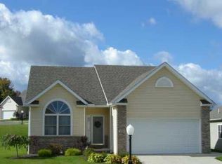 6520 Meadowland Cir, Erie, PA 16509