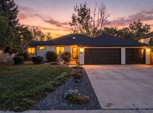 1716 Sunlight Dr, Longmont, CO 80504