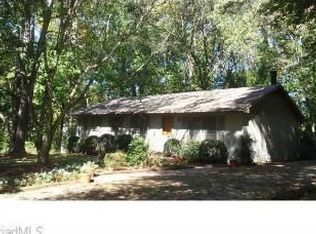 7208 Prentiss Rd, Greensboro, NC 27409