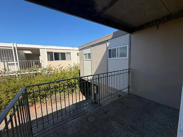 398 Alida Way #5 — Photo 10