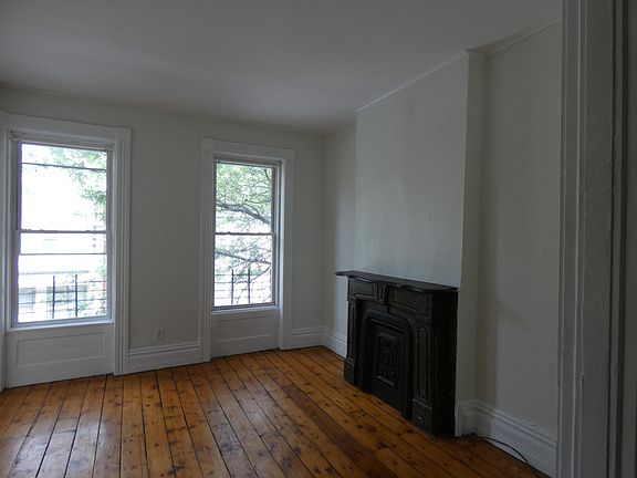 3rd image of 3208 6th Ave #2