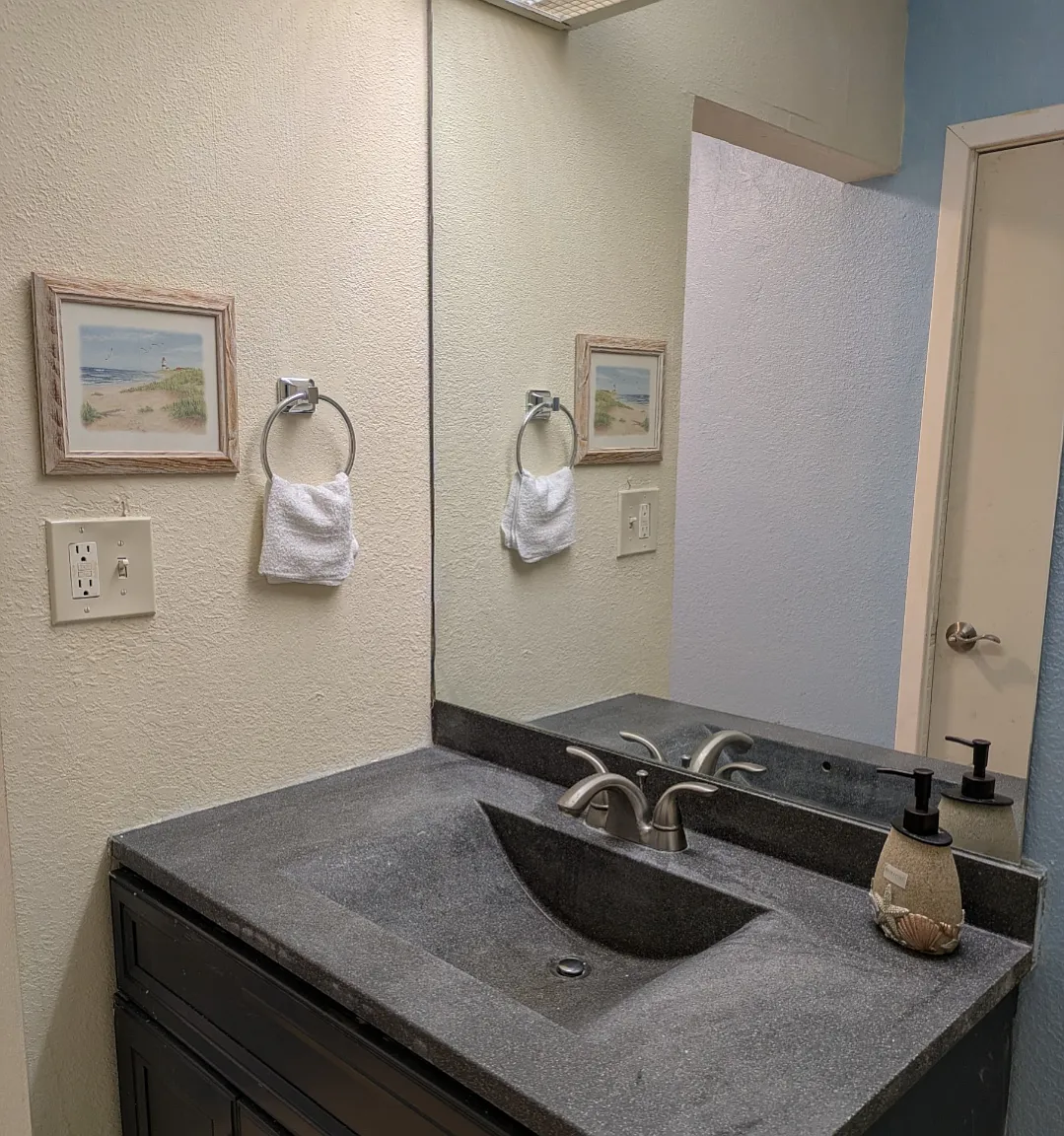 7150 N Tamiami Trl — Photo 3