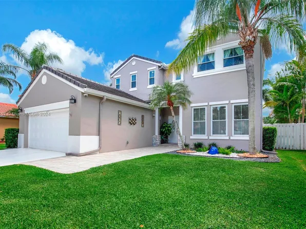 589 Carrington Dr, Weston, FL 33326