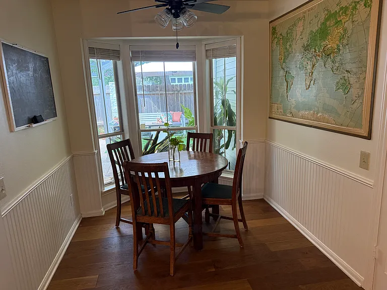 440 Towne Park Trl — Photo 4