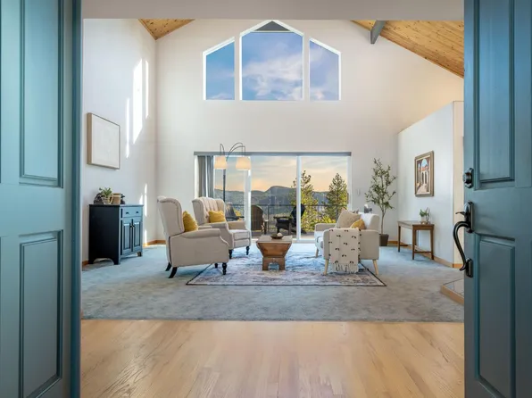 14395 Burlington Pkwy, Penn Valley, CA 95946