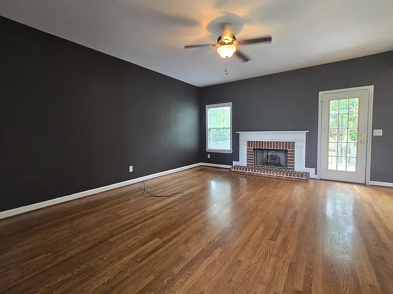 2565 Milton Ln — Photo 8