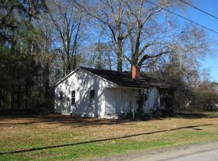 9 Davis St, Hazlehurst, GA 31539