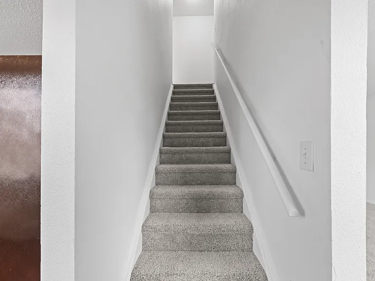 18 Ash Ct — Photo 15