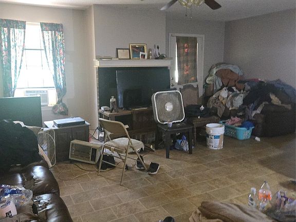 5th image of 636 Copeland Rd