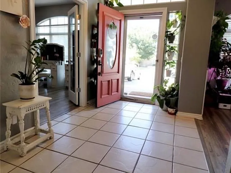 2932 Misty Ridge Dr — Photo 16