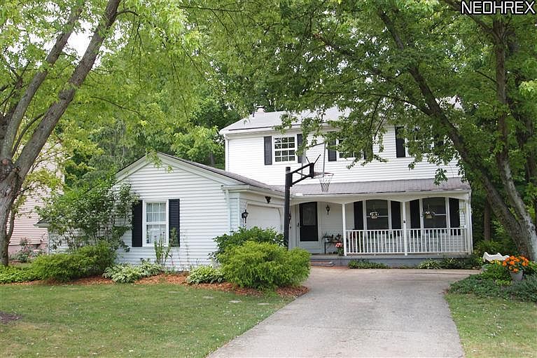 1st image of 943 W Abbey Dr