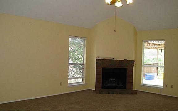 3rd image of 4364 Sierra Dr