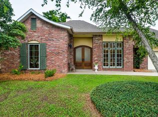 2350 N Kingswood St, Lake Charles, LA 70605