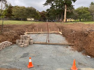 7013 Valle Pacifico Rd, Salinas, CA 93907