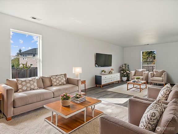 5th image of 132 George Leslie Drive