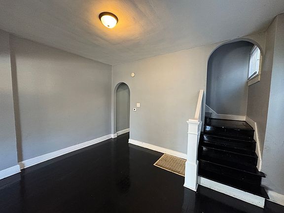 4th image of 830 Weghorst St #832