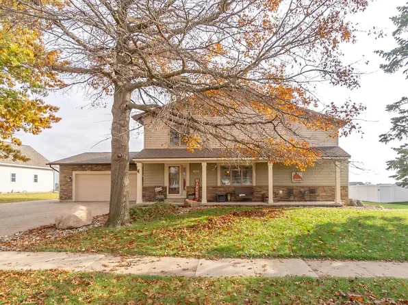 1506 Audubon Dr, Waterloo, IA 50701