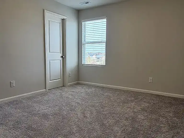 105 Gaston Cir — Photo 34