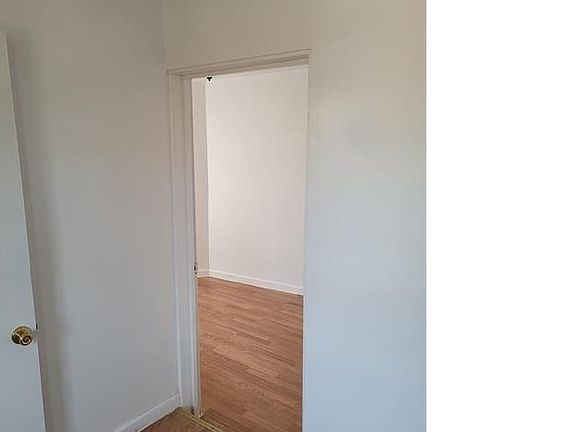 5th image of 3000 Bruner Ave APT 2L