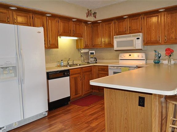5th image of 1545 N Regency Dr
