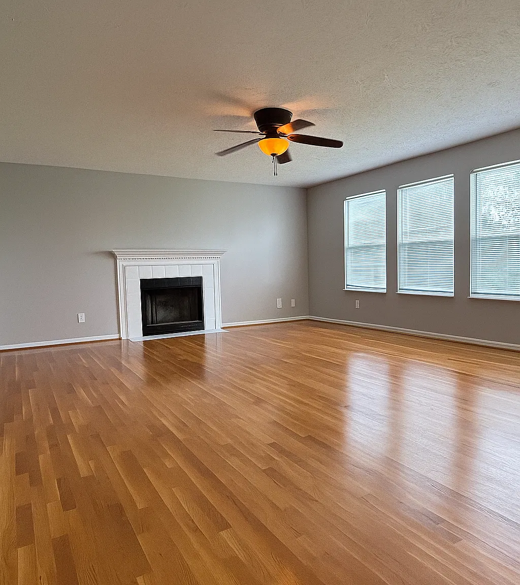 5236 Greenhouse Dr — Photo 2