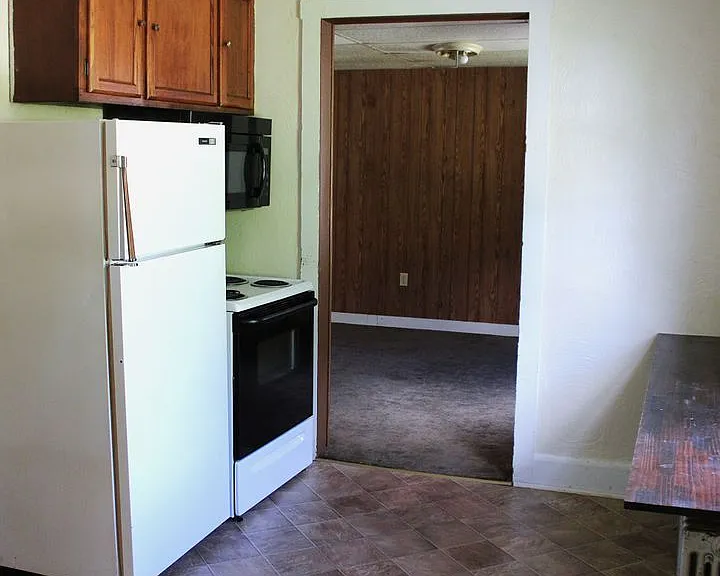 883 Josephine Ave — Photo 11