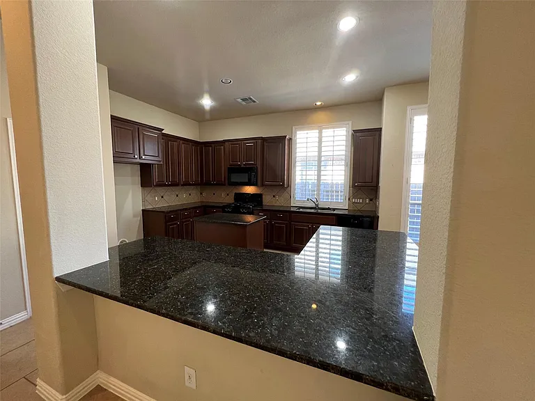 5503 Baby Blue Ln — Photo 6