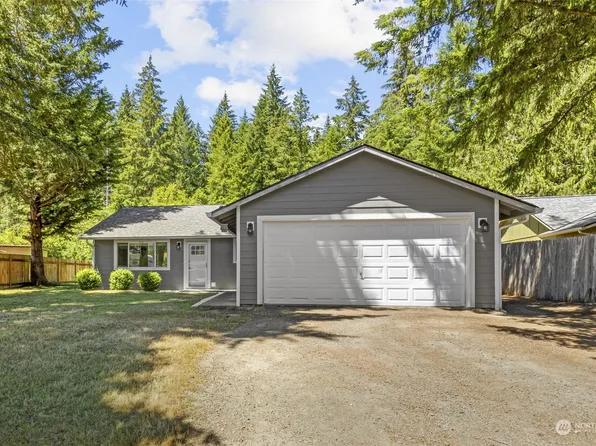 270 NE Schooner Loop, Belfair, WA 98528