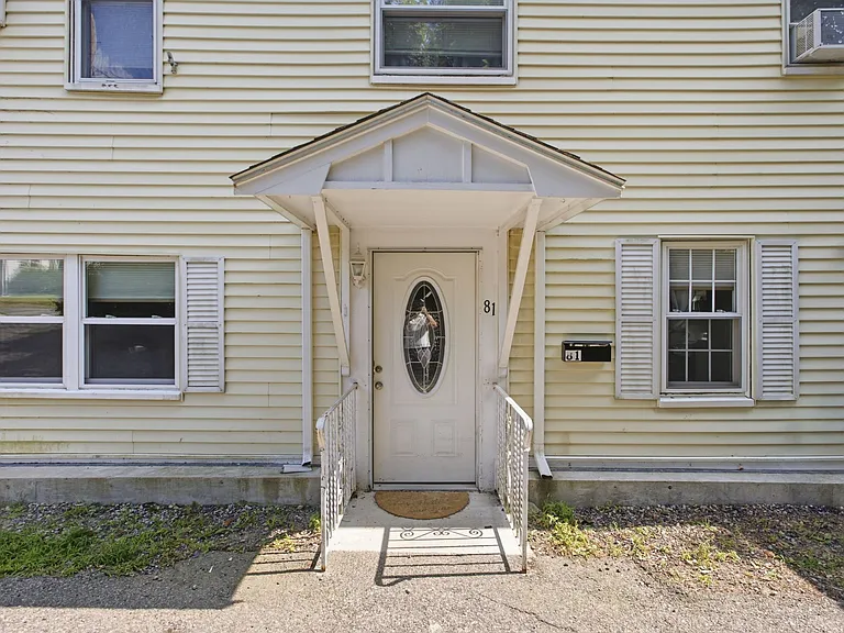 81 Huntington Rd #1 — Photo 18