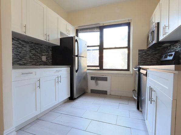 130 Bay Ridge Pkwy APT 2R