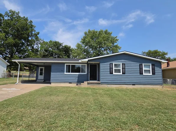 1404 Catalina St, Coffeyville, KS 67337