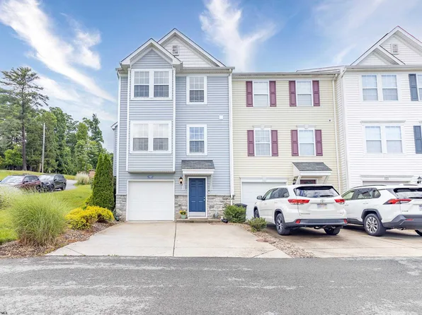 117 Pine Ln, Morgantown, WV 26508