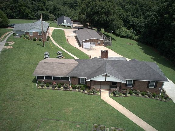 5th image of 1001 Dotsonville Rd