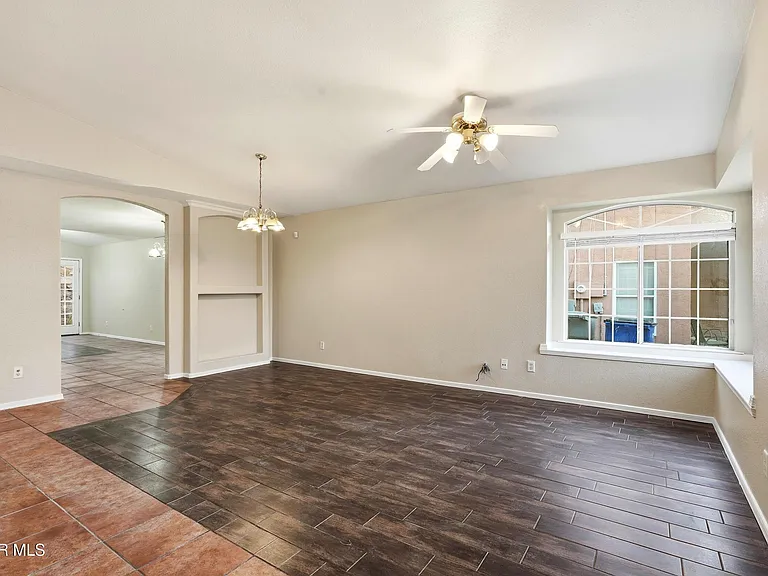 7536 Le Conte Dr — Photo 6