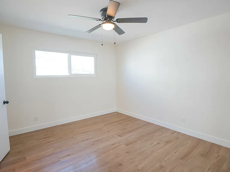 821 W 167th St #10 — Photo 6