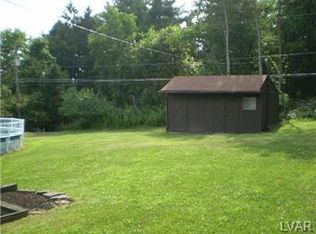 725 Gottwald Dr, Bethlehem, PA 18015