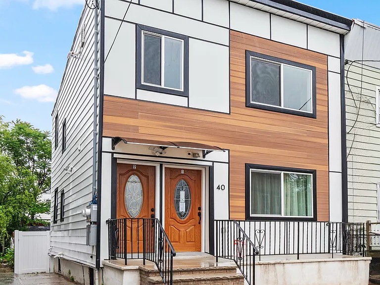 40 Lewis Ave #1 — Photo 1