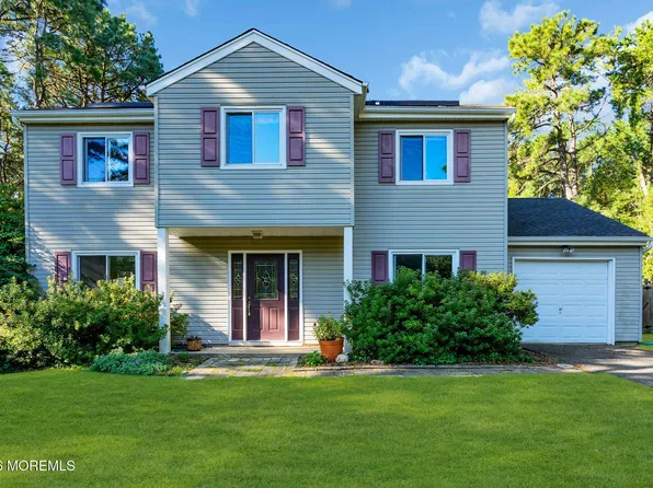 1560 Zeppelin Avenue, Manchester, NJ 08759