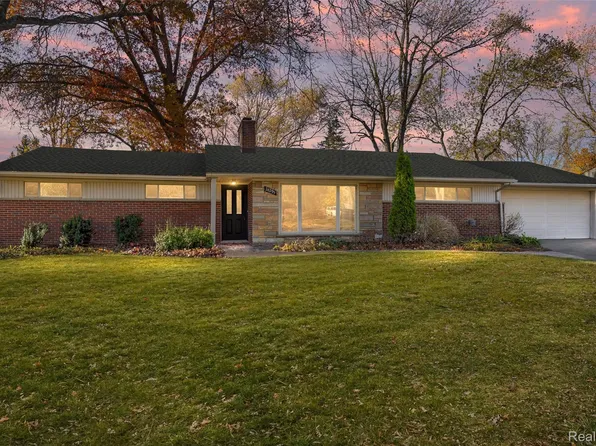 28295 Bayberry Rd, Farmington Hills, MI 48331