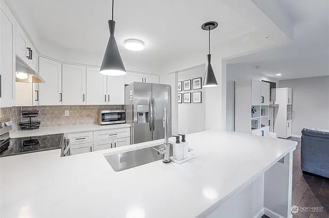 208 Mountain Park Blvd SW — Photo 3