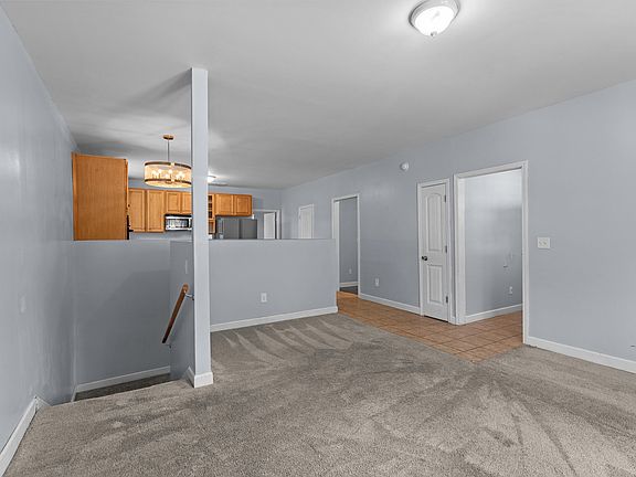 3rd image of 408 Logan St