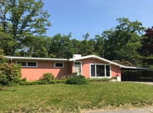 46 Fernandes Ave, Tiverton, RI 02878