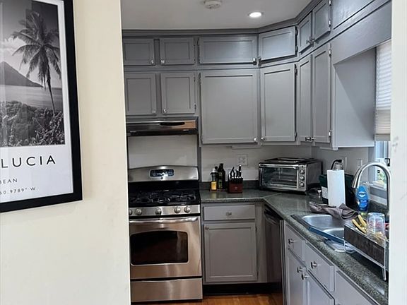 5th image of 340 Putnam Ave #2