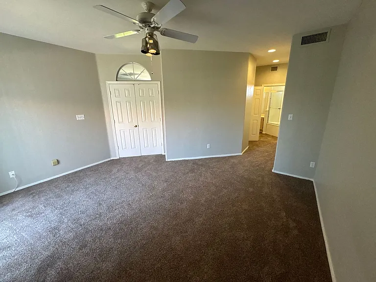 10225 N 12th Pl #2 — Photo 9
