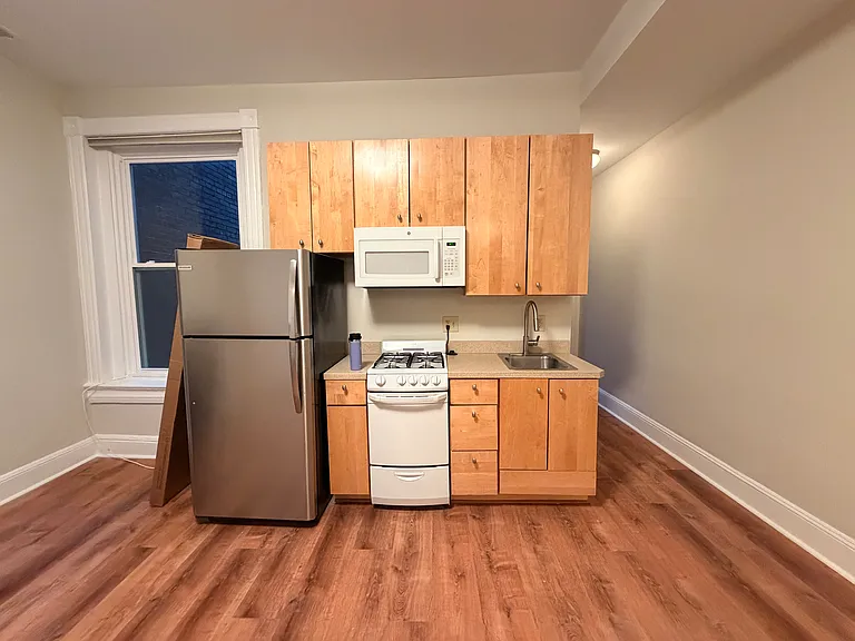 1418 Hopkins St NW #3 — Photo 31