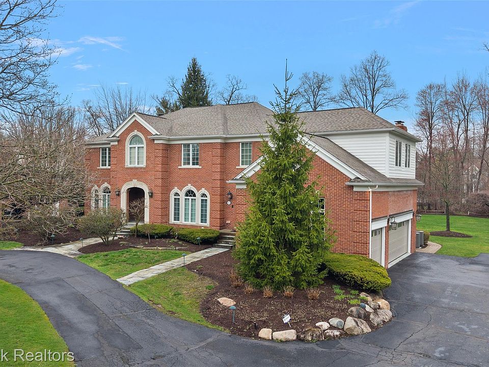 1st image of 945 Wellsley Ct