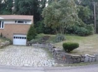 5212 Curry Rd, Pittsburgh, PA 15236